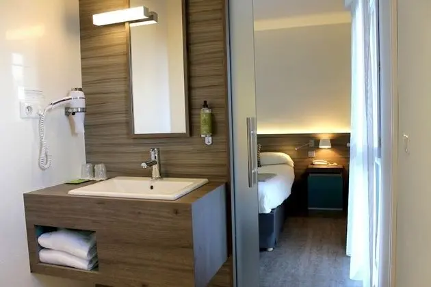 Classic Tek Büyük Yataklı Oda