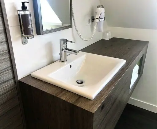 Classic Tek Büyük Yataklı Oda