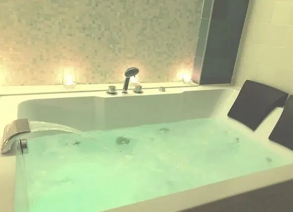 Superior Süit, Sıcak Su Havuzu, Bahçe Manzaralı (Diabolo Menthe)