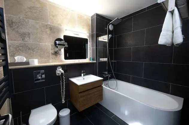 Superior Oda