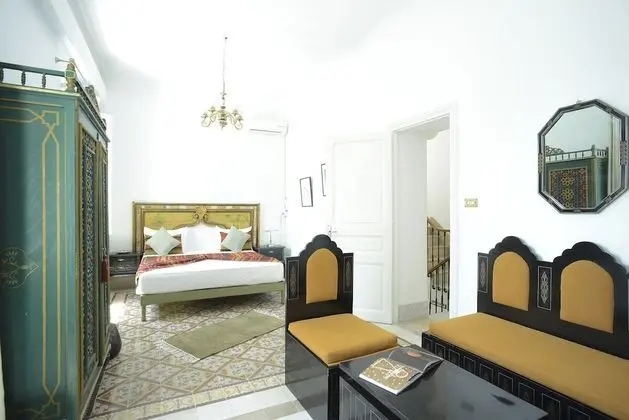 suite NANA
