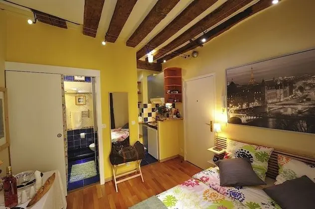 Stüdyo (Home Sweet Home)