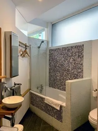 Apart Daire, Banyolu/Duşlu, Bahçe Manzaralı (Guerech' de Bretagne)