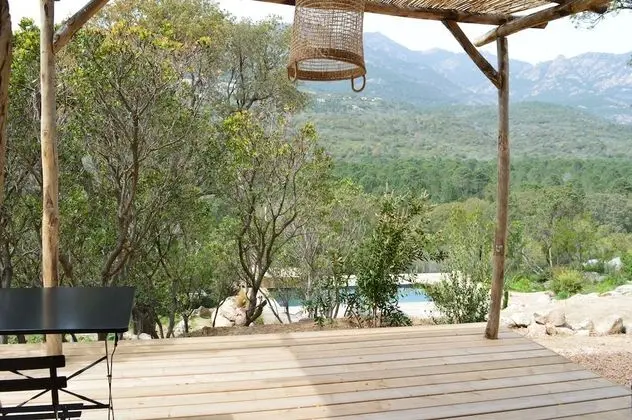 Tek Büyük Yataklı Oda (La Une)