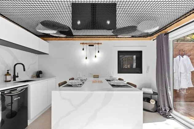 Exclusive Dağ Evi, 1 Büyük (Queen) Boy Yatak, Sıcak Su Havuzu, Avlu Manzaralı