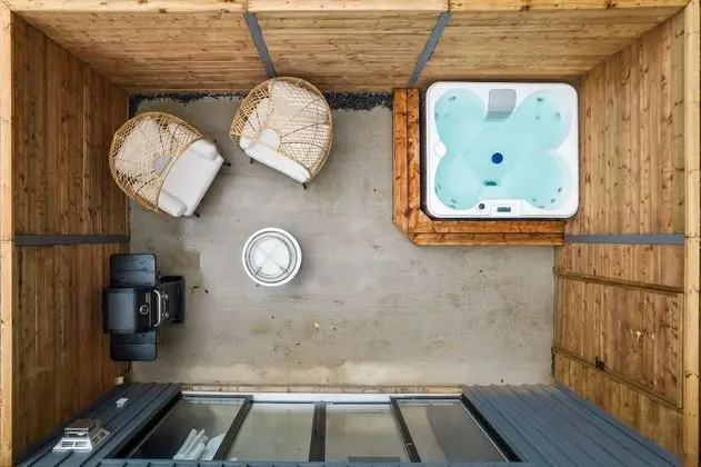 Exclusive Dağ Evi, 1 En Büyük (King) Boy Yatak, Sıcak Su Havuzu, Avlu Manzaralı