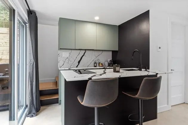 Executive Dağ Evi, 1 En Büyük (King) Boy Yatak, Sıcak Su Havuzu, Avlu Manzaralı