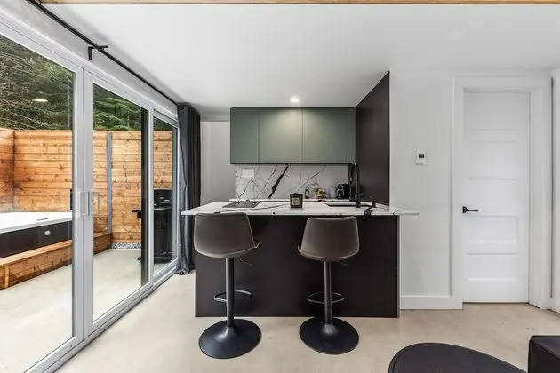 Executive Dağ Evi, 1 En Büyük (King) Boy Yatak, Sıcak Su Havuzu, Avlu Manzaralı