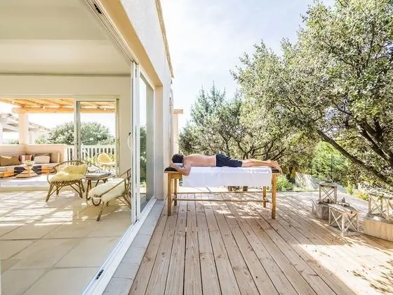 Comfort Tek Büyük Yataklı Oda, Özel Banyo, Bahçe Manzaralı (ES VEDRÀ Aux Baléares)