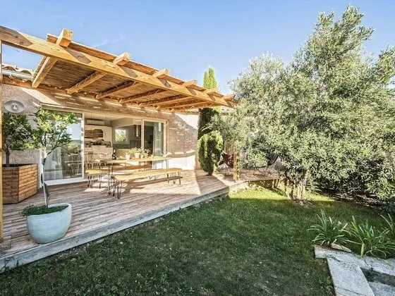 Comfort Tek Büyük Yataklı Oda, Özel Banyo, Bahçe Manzaralı (ES VEDRÀ Aux Baléares)