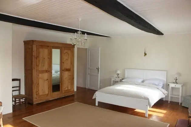 Tek Büyük Yataklı Oda (La Huppe)