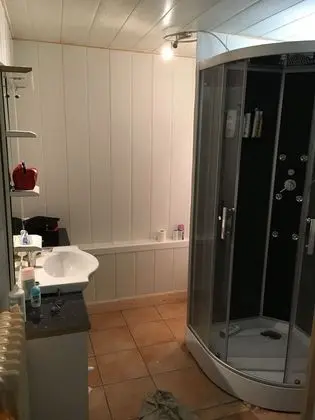 Dört Kişilik Oda, Sigara İçilmez