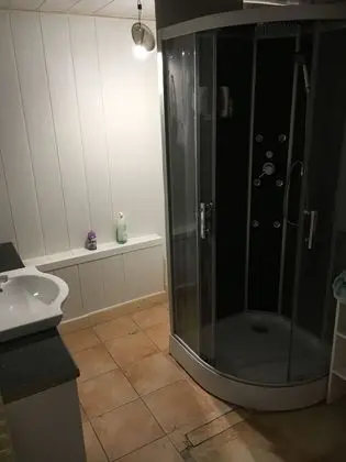 Dört Kişilik Oda, Sigara İçilmez