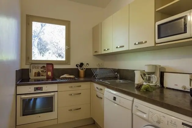 Comfort Villa (F3 5 pax)