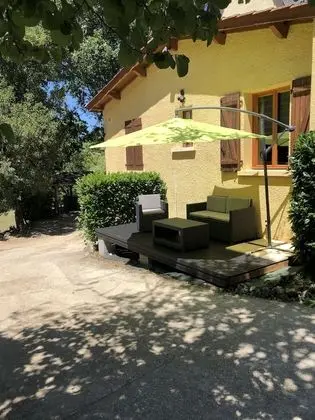 Kır Evi, 2 Yatak Odası, Havuz Manzaralı