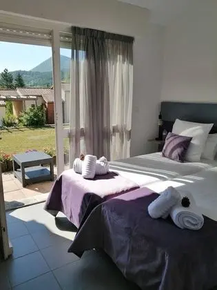 Tek Büyük veya İki Ayrı Yataklı Oda