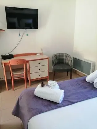 Traditional Tek Büyük Yataklı Oda