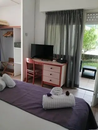 Traditional Tek Büyük Yataklı Oda