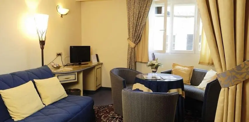 Superior Tek Büyük Yataklı Oda