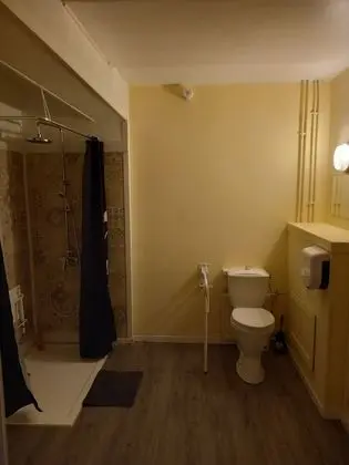 Club Tek Büyük Yataklı Oda