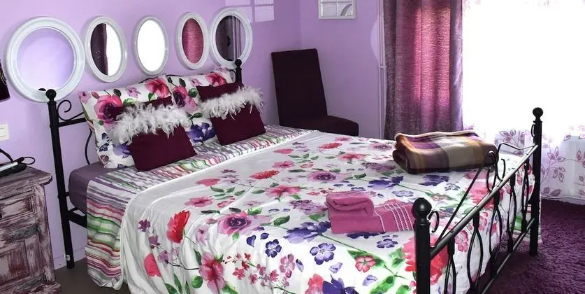 Economy Tek Büyük Yataklı Oda