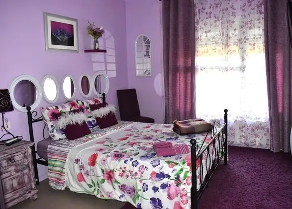 Economy Tek Büyük Yataklı Oda