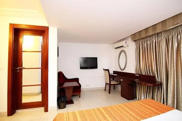 Senior Süit, 1 En Büyük (King) Boy Yatak, Sigara İçilmez, Şehir Manzaralı