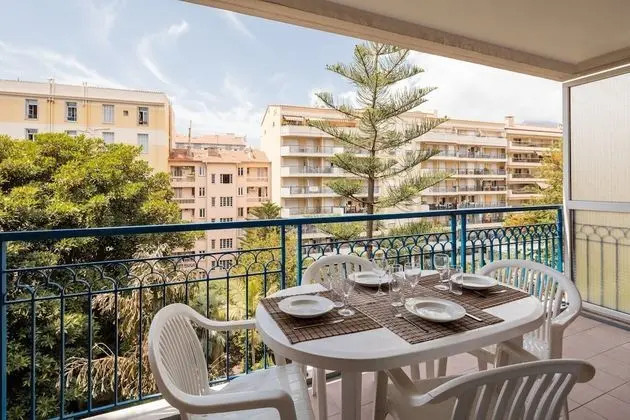 Stüdyo, Balkon
