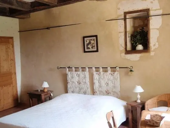 Üç Kişilik Oda, Birden Çok Yatak, Sigara İçilmez, Bahçe Manzaralı