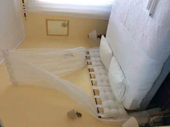 Tek Büyük Yataklı Oda, Bahçe Manzaralı (Madame Royale)