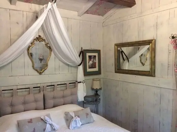 Tek Büyük Yataklı Oda, Bahçe Manzaralı (Maria Antonietta)