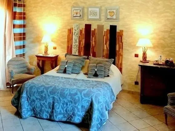 Deluxe Tek Büyük Yataklı Oda, Banyolu/Duşlu, Bahçe Manzaralı
