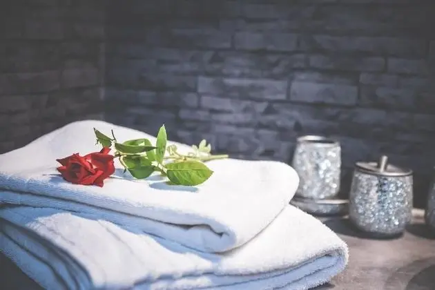 Deluxe Tek Büyük Yataklı Oda, Banyolu/Duşlu, Bahçe Manzaralı