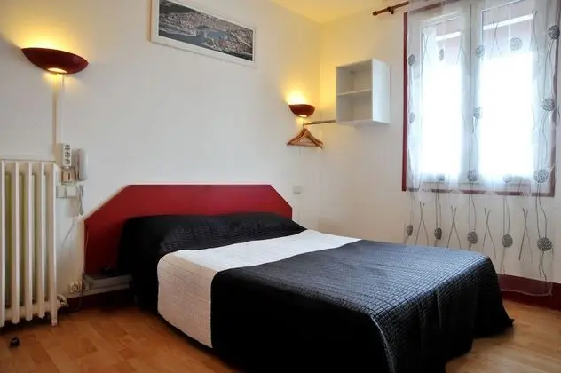 Economy Tek Büyük Yataklı Oda