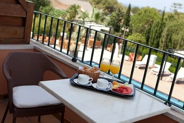 Tek Büyük Yataklı Oda, Teras, Deniz Manzaralı