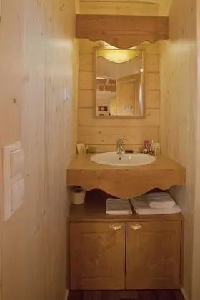 Kulübe (Cabane Sam)