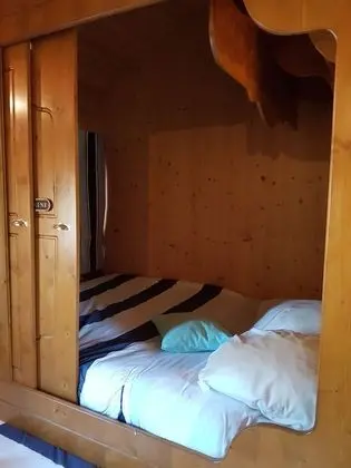 Kulübe (Cabane Sam)