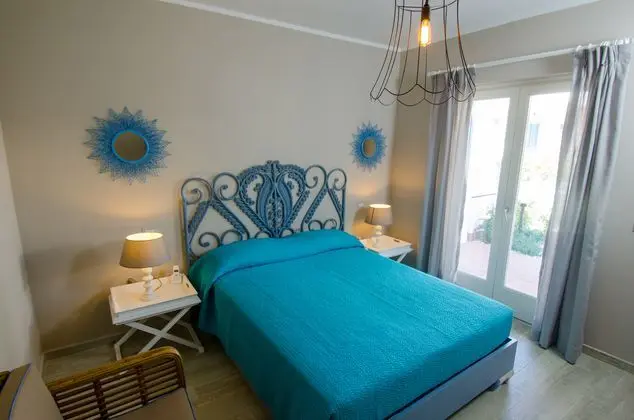 1 Çift Kişilik Veya 2 Tek Kişilik Yatak Superior Side Sea View