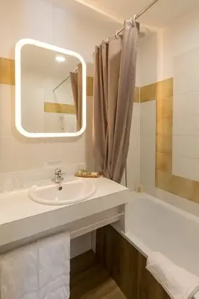 Standard Tek Büyük Yataklı Oda, Bahçe Manzaralı (standard clim)