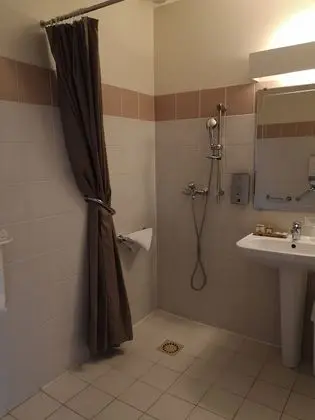 Standard Tek Büyük Yataklı Oda, Bahçe Manzaralı (standard clim)