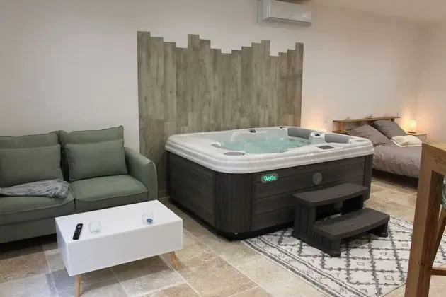 Comfort Çatı Katı (Loft), Sıcak Su Havuzu (1. Secret N°1)