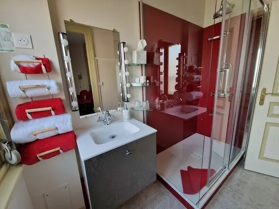 Classic Tek Büyük Yataklı Oda, 1 Çift Kişilik Yatak, Bağlantılı Odalar, Şehir Manzaralı