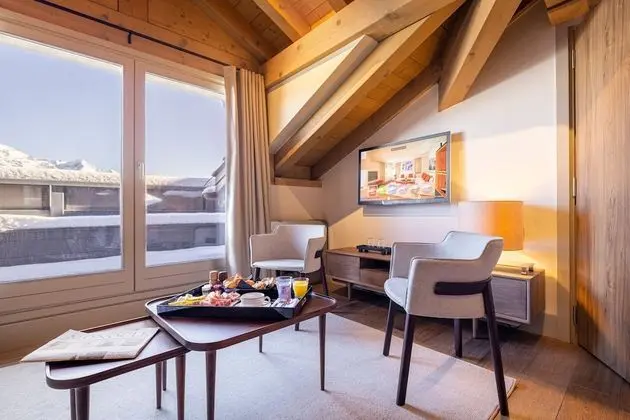 Çatı Katı Süiti (Penthouse), Engellilere Uygun, Dağ Manzaralı