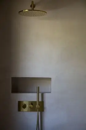 Superior Süit, Sıcak Su Havuzu