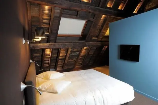 Tek Büyük veya İki Ayrı Yataklı Oda