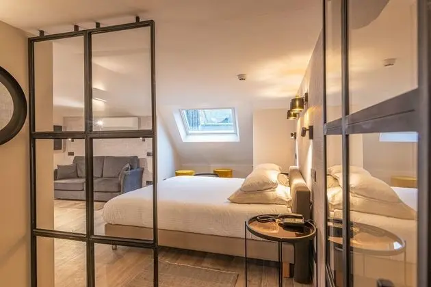 Tek Büyük veya İki Ayrı Yataklı Oda