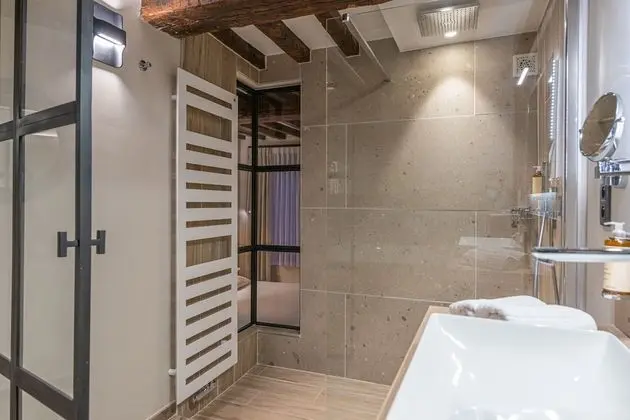 Tek Büyük Yataklı Oda, Jakuzi