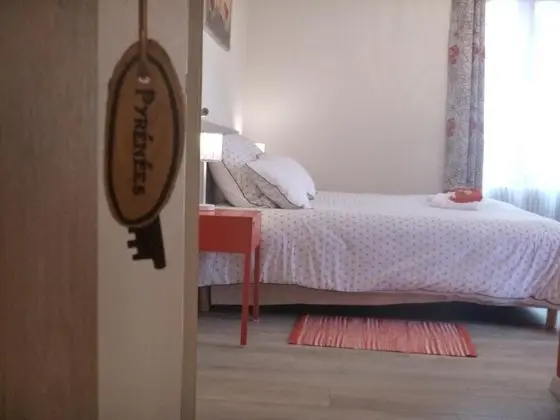Tek Büyük Yataklı Oda, Bahçe Manzaralı (Pyrenees)