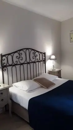 Superior Tek Büyük Yataklı Oda (1)