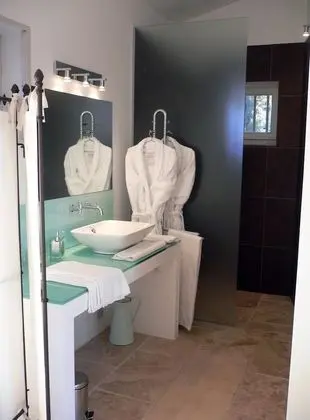 Comfort Oda, 1 En Büyük (King) Boy Yatak, Balkon, Havuz Manzaralı